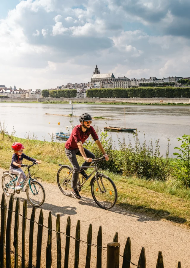 Balade en vélo au port de la Creusille