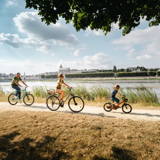 Balade à vélo au port de la Creusille