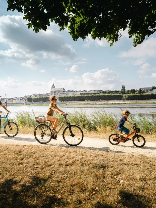 Balade à vélo au port de la Creusille