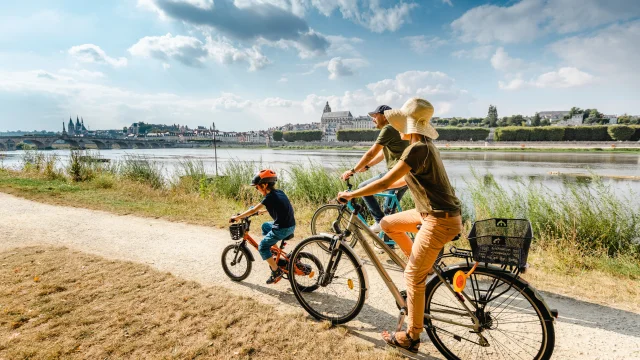 Balade à vélo au port de la Creusille