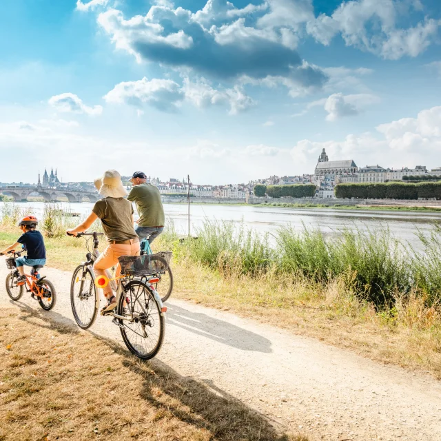 Balade à vélo au port de la Creusille