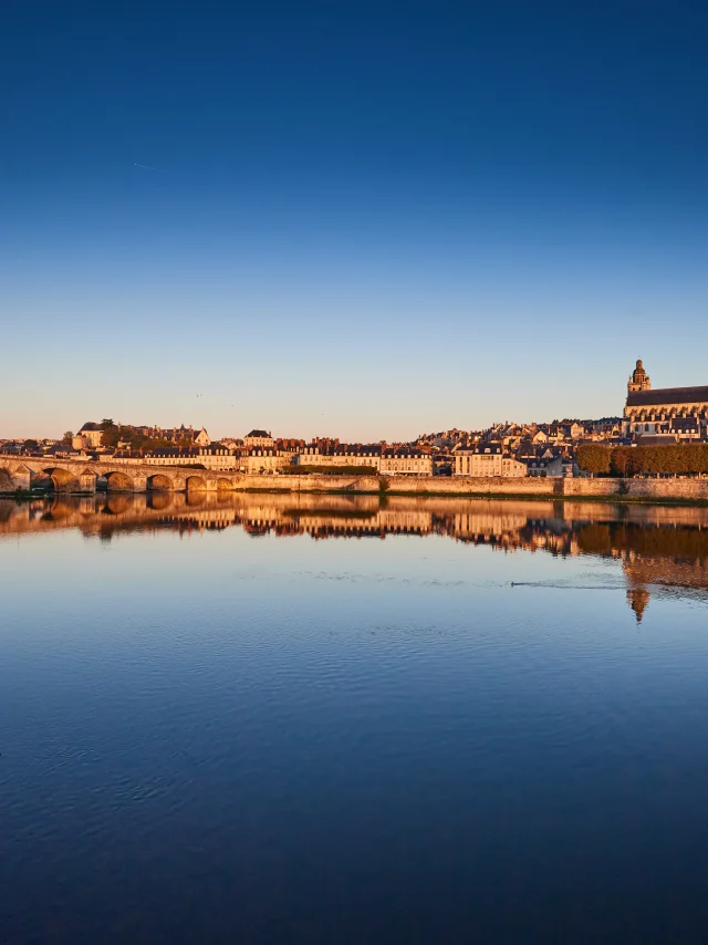 Panorama de Blois au soleil levant