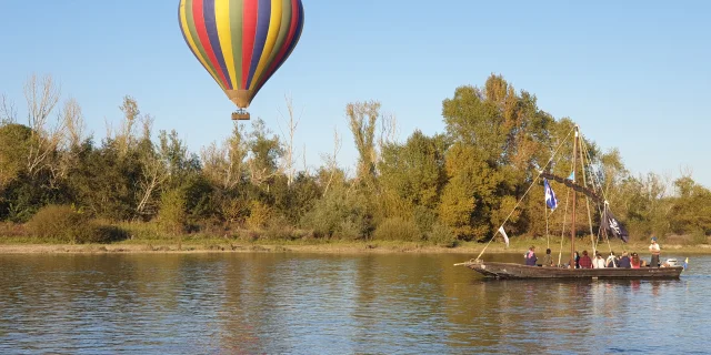 Montgolfière en bord de Loire