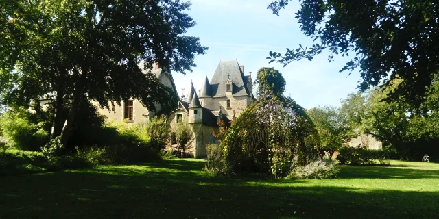 Château de Fougères-sur-Bièvre