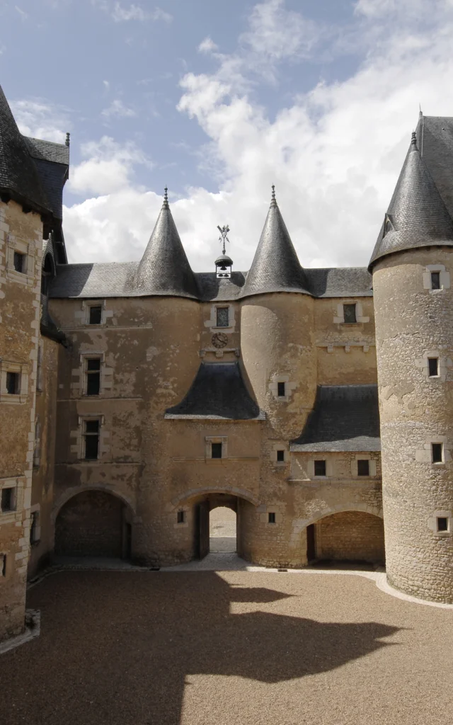 Le Château de Fougères sur Bièvre