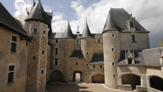 Le Château de Fougères sur Bièvre