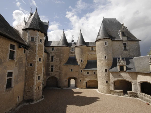 Le Château de Fougères sur Bièvre