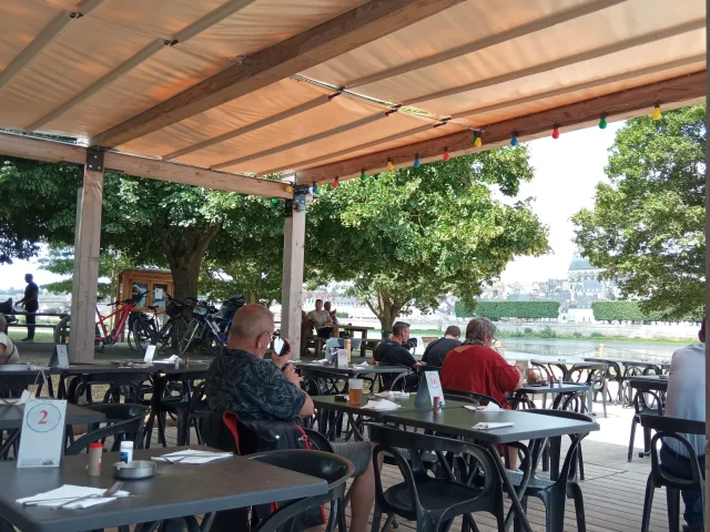 Guinguette à Blois en bord de Loire