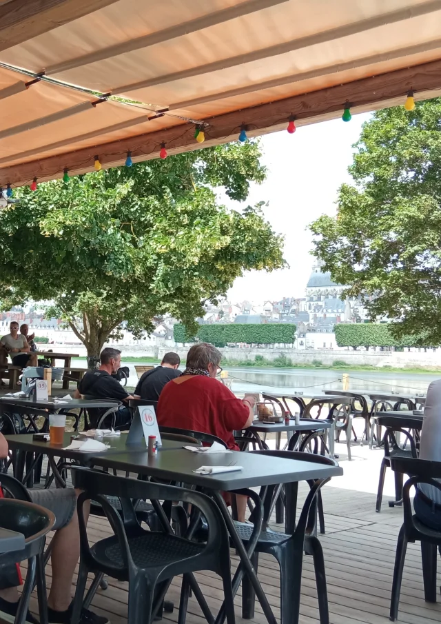 Guinguette à Blois en bord de Loire