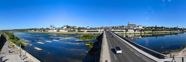 Blois Chambord Pont Jacques Gabriel 2022 08 03 09 45 00