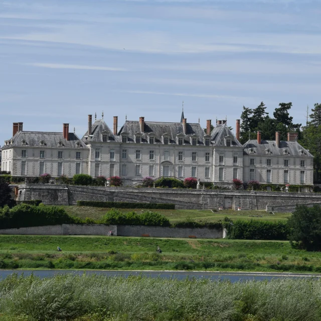 Chateau De Menars