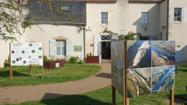 Maison De La Loire Jardin