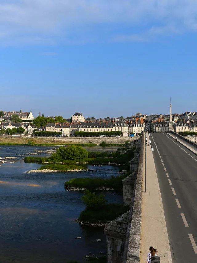 Blois Chambord Pont Jacques Gabriel 2022 07 21 08 45 00